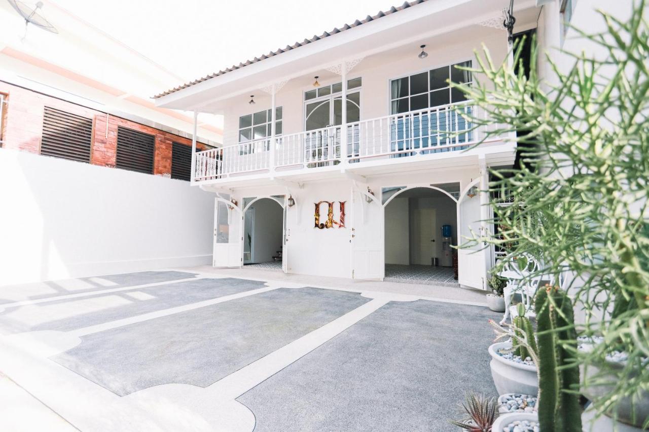 Chertel Poshtel Ban Chamun Exterior foto