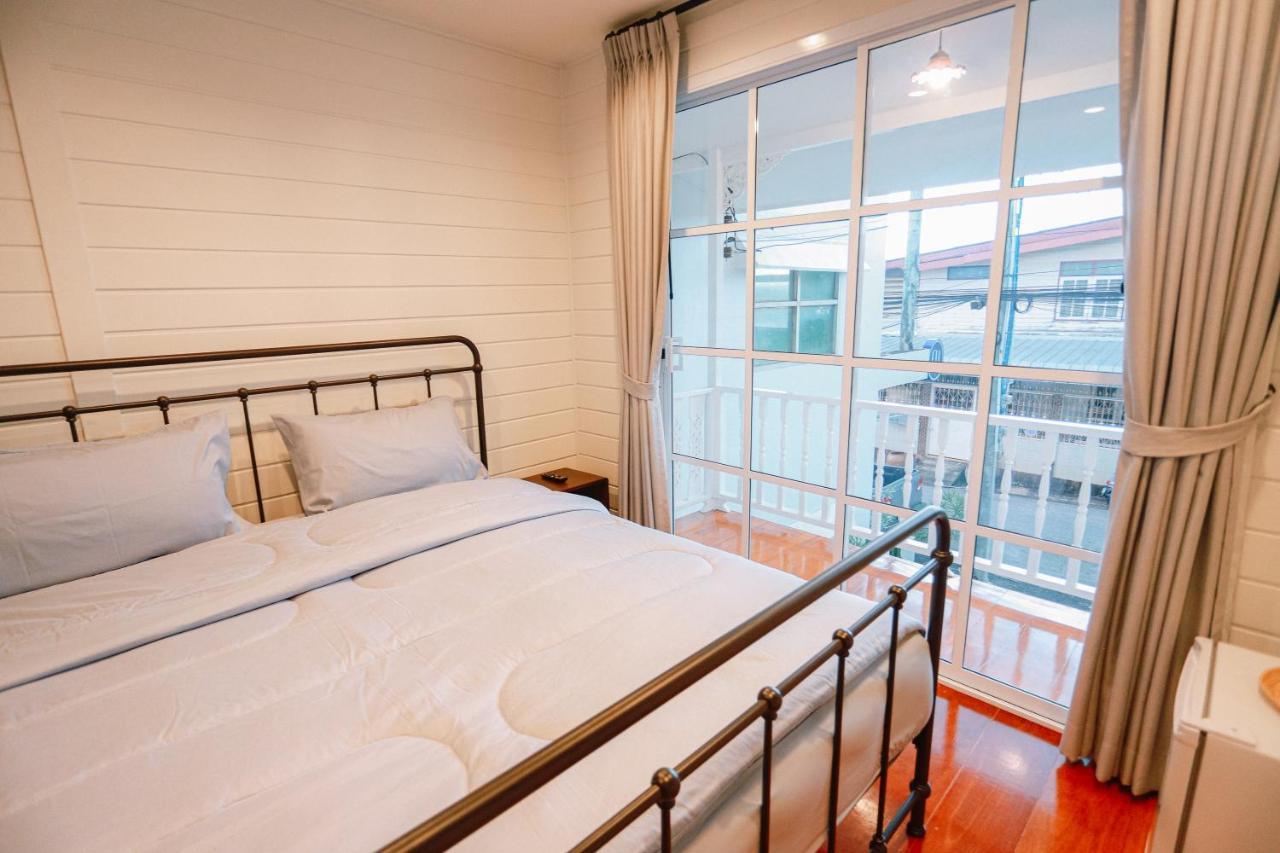 Chertel Poshtel Ban Chamun Exterior foto